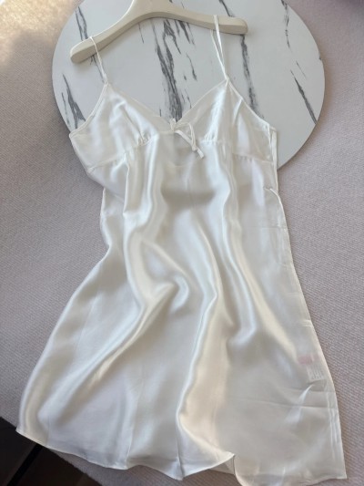 dongguan silk robe dongguan silk slip dongguan silk sleep dress dongguan silk pajamas dongguan men silk pajamas dongguan lingerie dongguan underwear dongguan sexy pajamas dongguan brassiere dongguan loungewear 